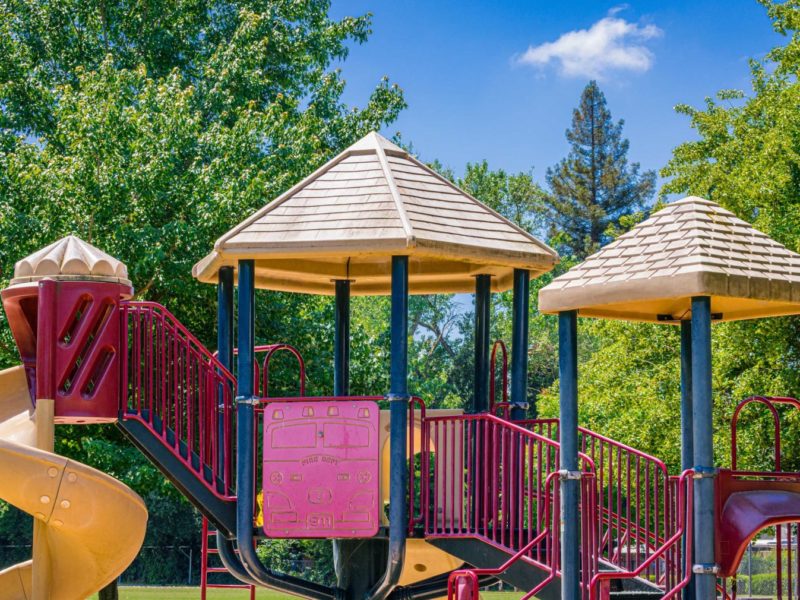 Larchmont Community Park playground